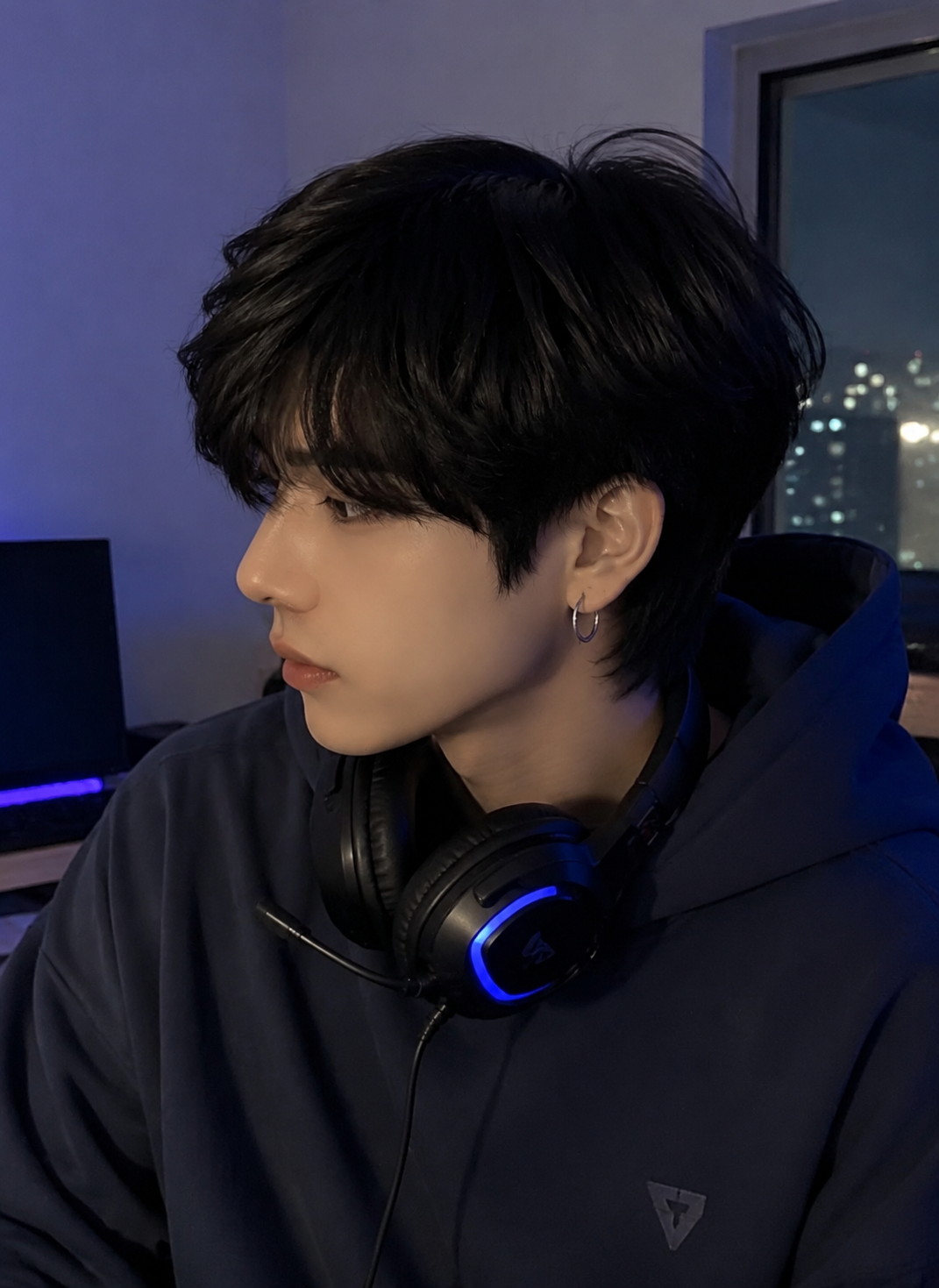 Kim Tae-hyung thumbnail