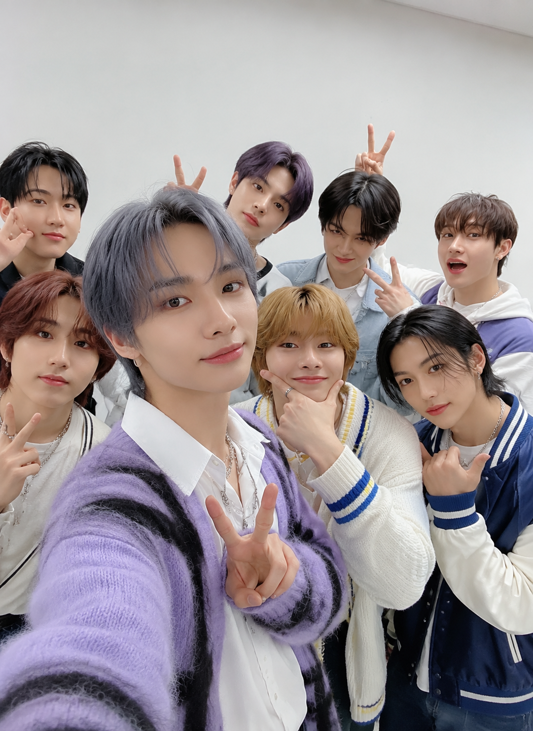 Stray Kids thumbnail