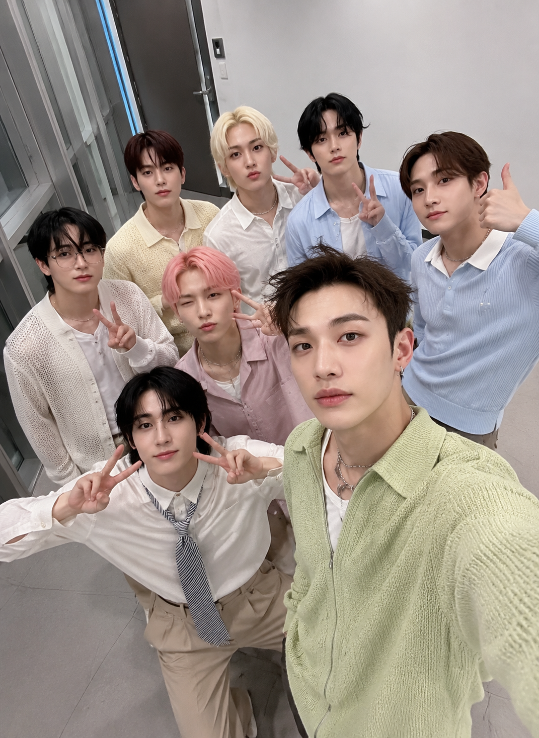 Stray Kids thumbnail