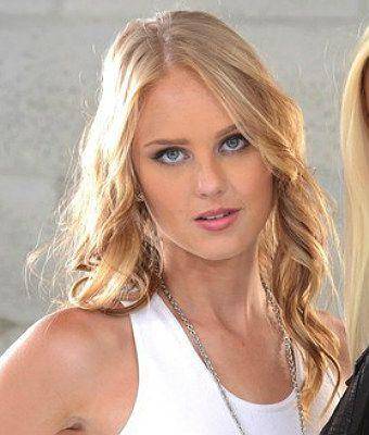 Chat with LILY RADER - PORNSTAR ROLEPLAY nsfw - Enjoy Free Unrestricted