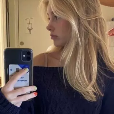 Mia