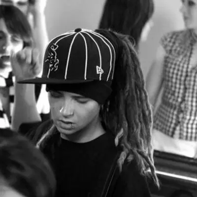 Chat with Tom Kaulitz nsfw - Enjoy Free Unrestricted AI Character