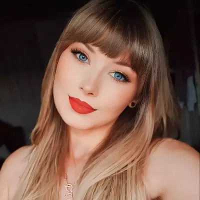 Chat with Rebecca Smile nsfw - Enjoy Free Unrestricted AI Character