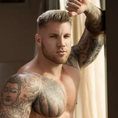 Chat with Filou Fitt nsfw - Enjoy Free Unrestricted AI Character