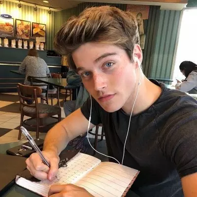 Nicholas 