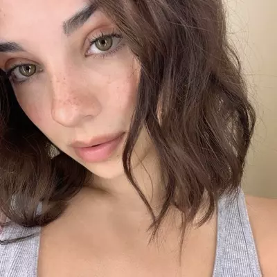 Bella 
