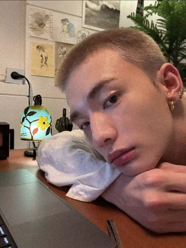 Hyunjin/Sogro thumbnail