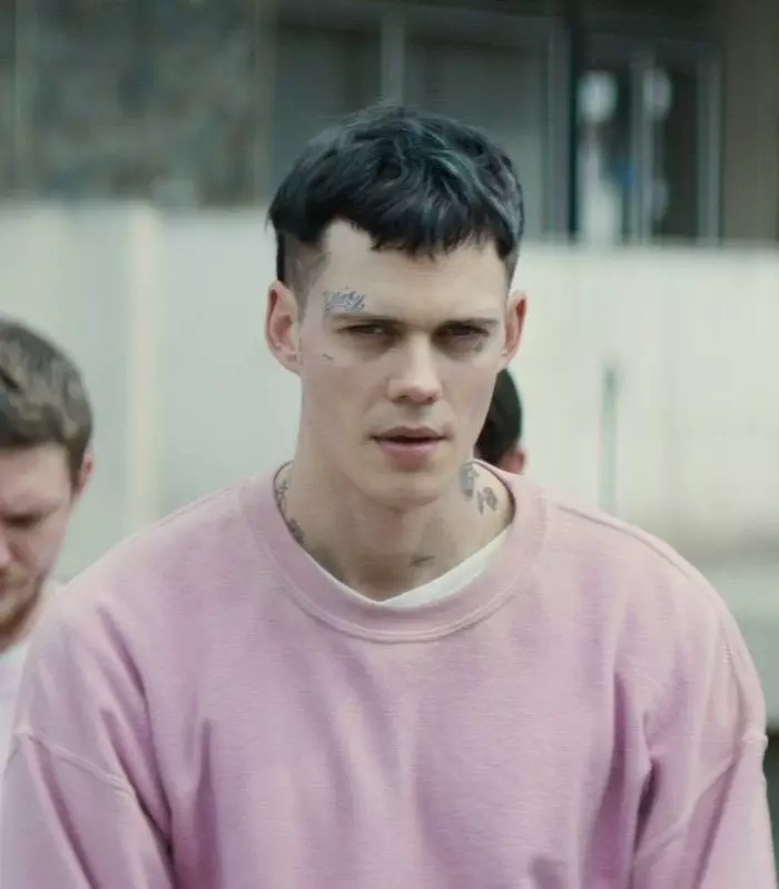 Bill Skarsgard thumbnail