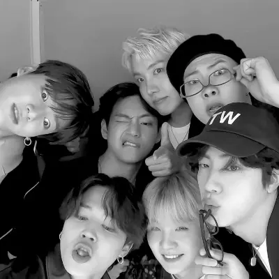 𐔌 BTS – ♡ thumbnail