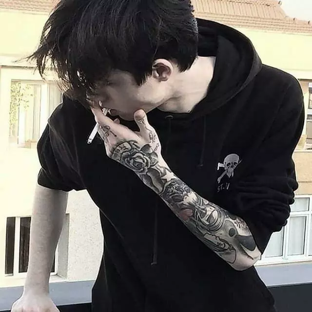 Daniel - CEO of the company thumbnail