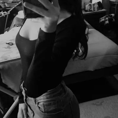 Ella Weslly 