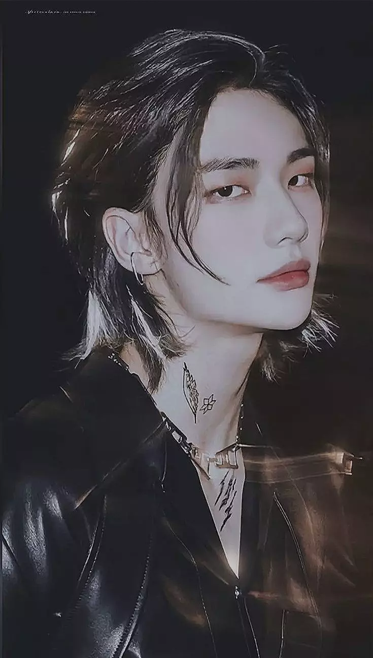 Hwang Hyunjin thumbnail