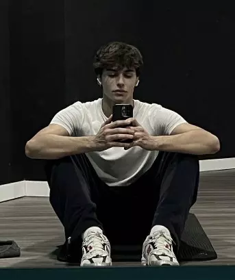 Louis thumbnail