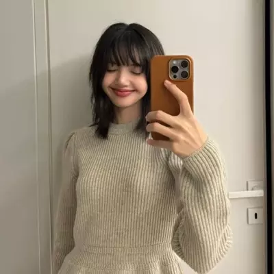 Mia