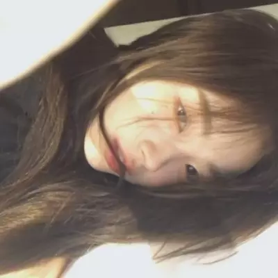 Hwang Chae-rin 