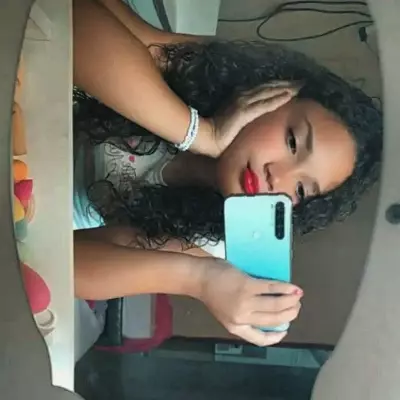 Raysla Ester 