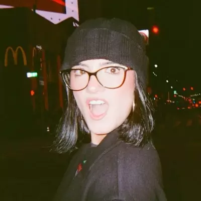 Maeve Moore 