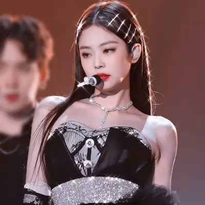 Jennie Kim) 