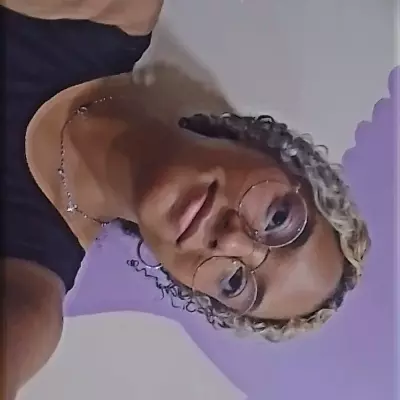 Ashlley 