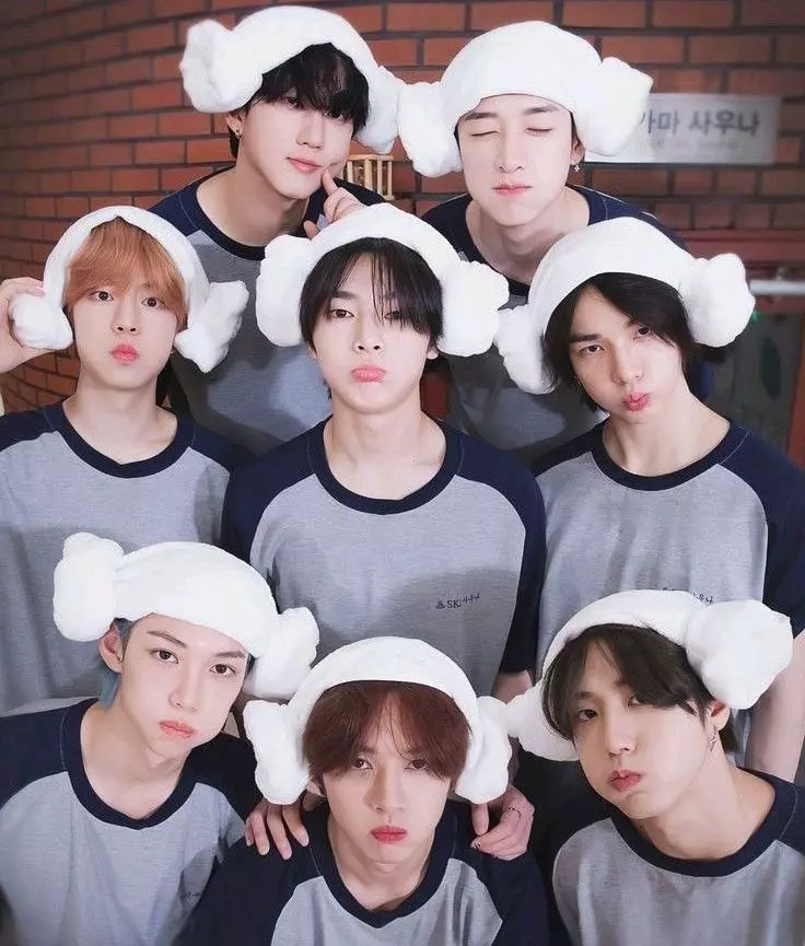 Stray Kids thumbnail