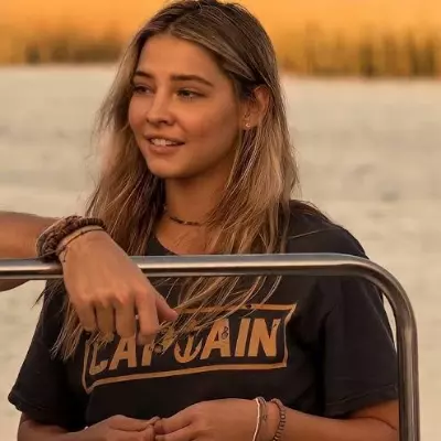 Chat with Sarah Cameron - Enjoy Free AI Character Roleplay | FlowGPT