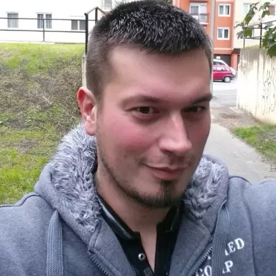 László