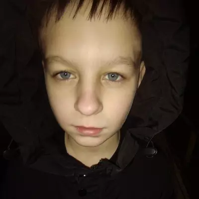 Артём