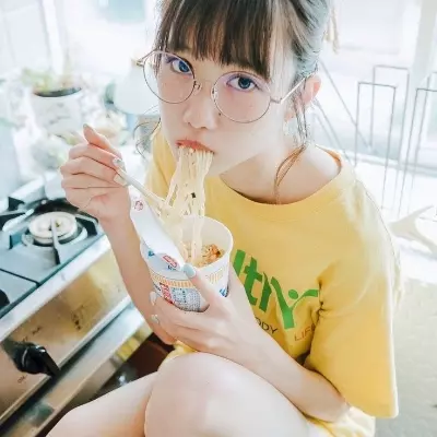 𝔖𝔱𝔯𝔞𝔫𝔤𝔢 ➹♡