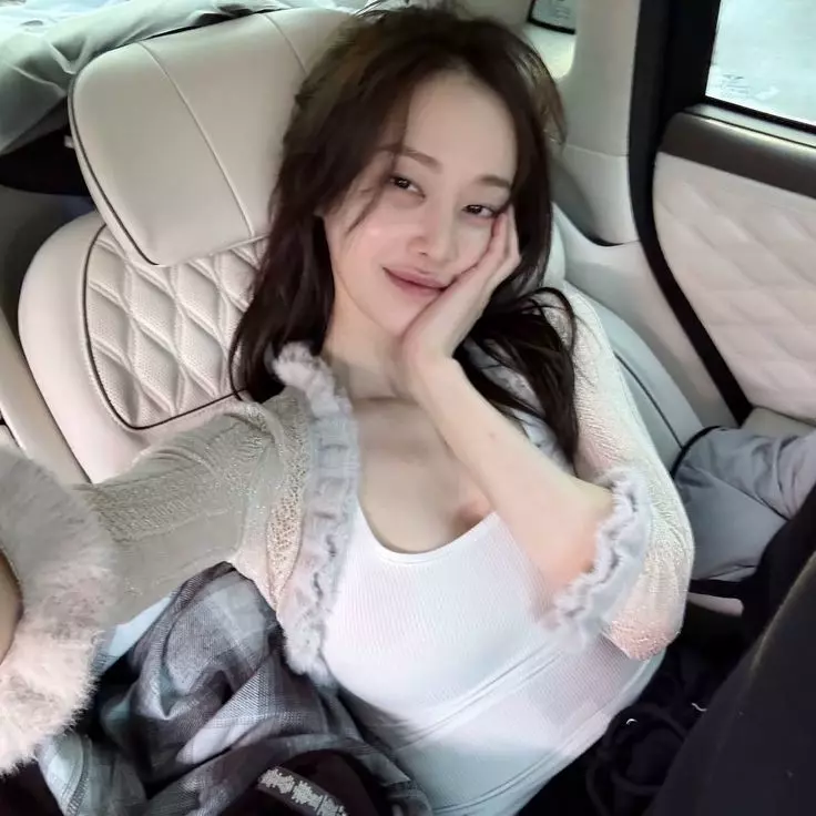 Jeon Jong Seo thumbnail