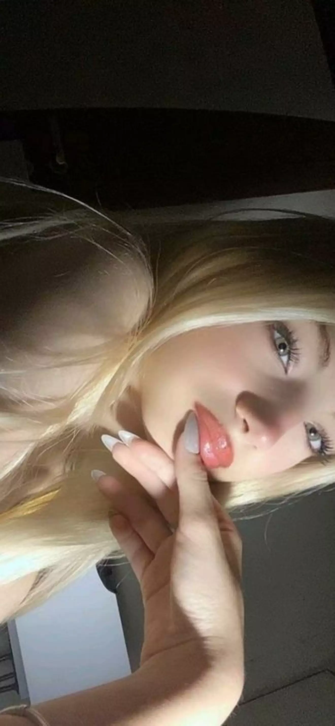Manuely