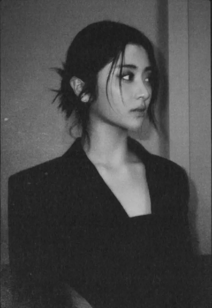 Chat with Yunjin nsfw - Enjoy Free Unrestricted AI Character Roleplay