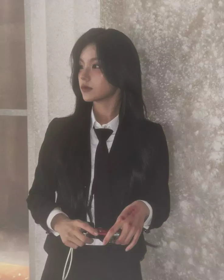 Hwang Yeji thumbnail