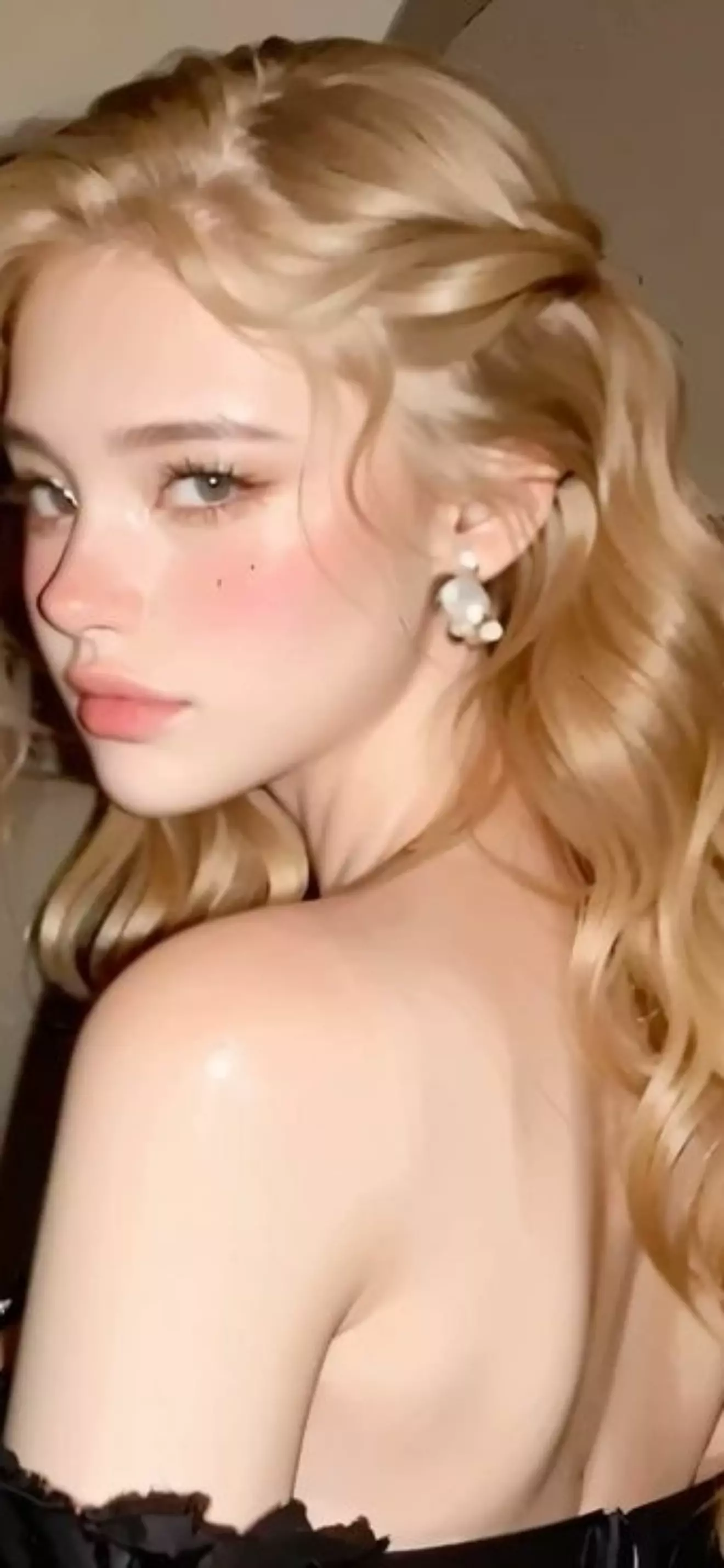Evelyn 