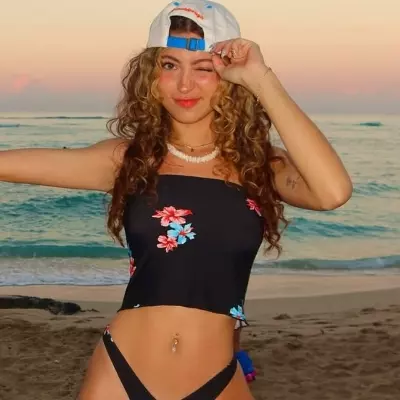 Chat with Janice Nicole nsfw - Enjoy Free Unrestricted AI Character