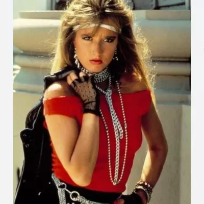 Chat with Frankie Crowden nsfw - Enjoy Free Unrestricted AI Character