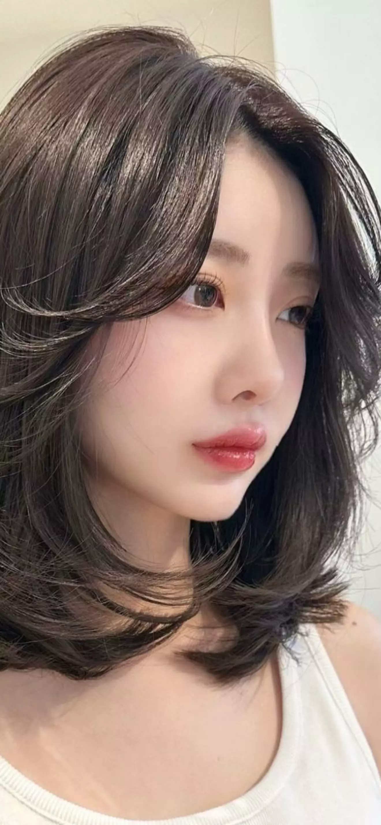 Hwa Young 