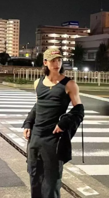 Hyunjin  thumbnail