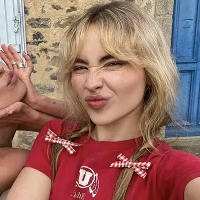 Chat with Sabrina carpenter nsfw - Enjoy Free Unrestricted AI Character