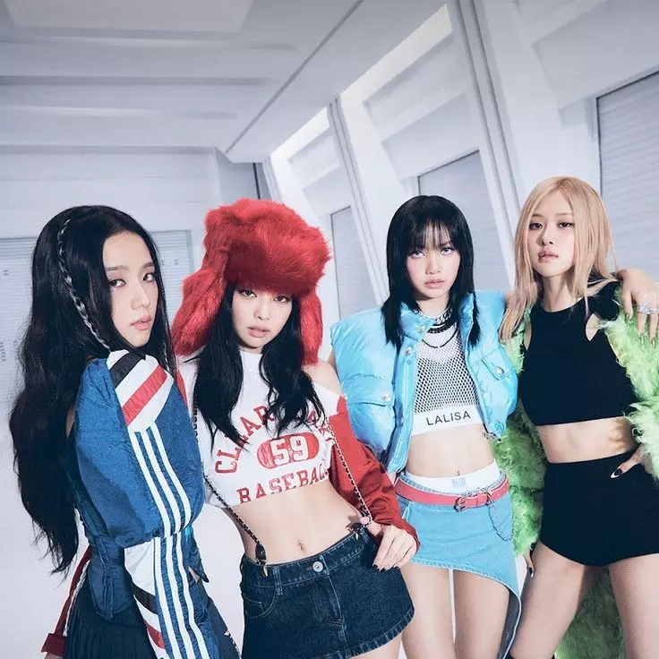 Black pink  thumbnail