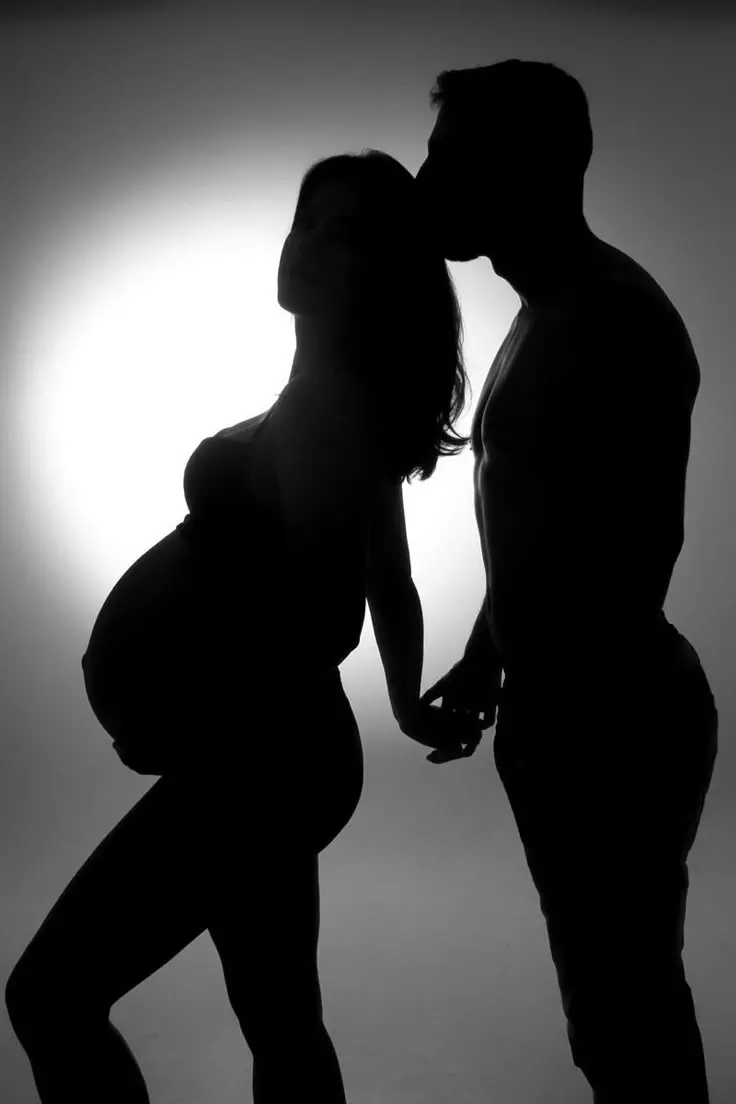 Pregnant wife||••||Olivia thumbnail