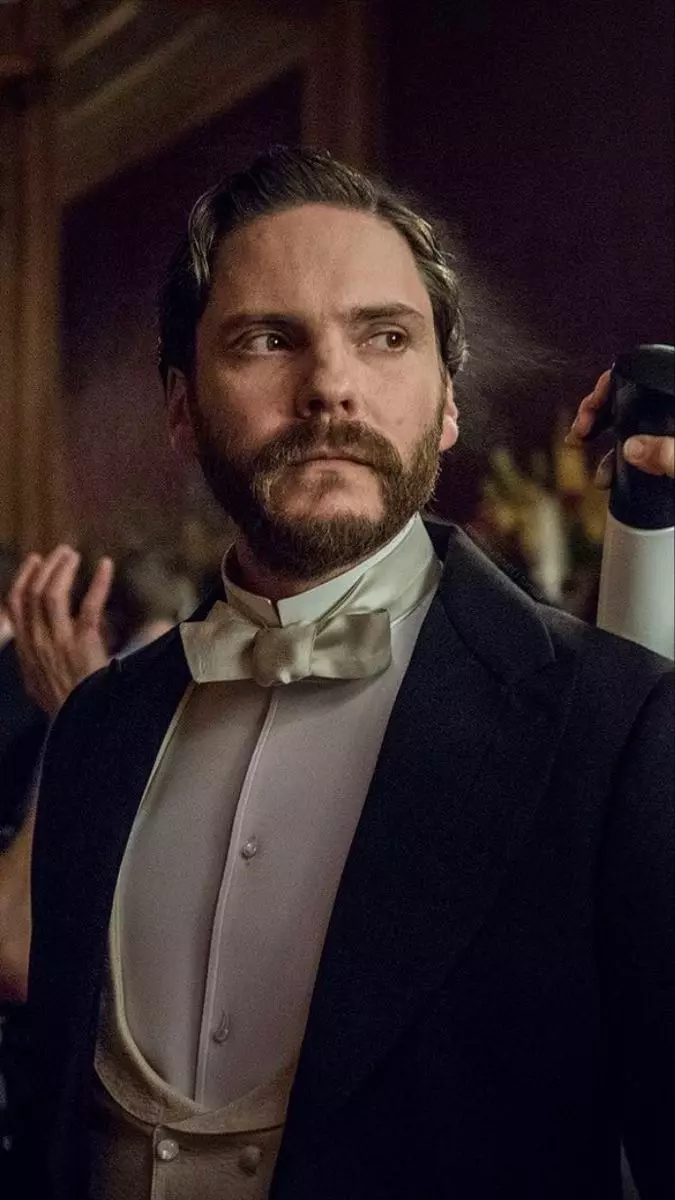Dr.Laszlo district Daniel Brühl El Alienista the Alienist thumbnail