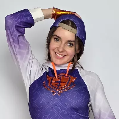 Chat with Kathleen Belsten (Loserfruit) - Enjoy Free AI Character