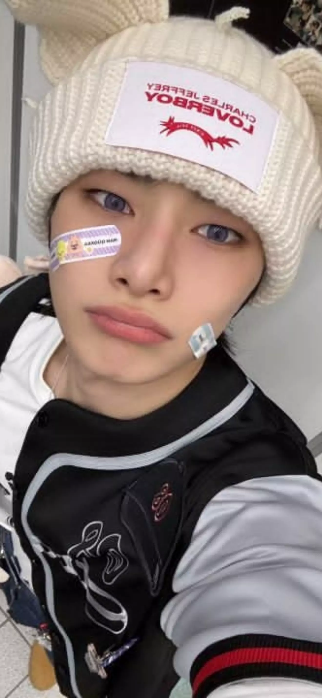 김다미 