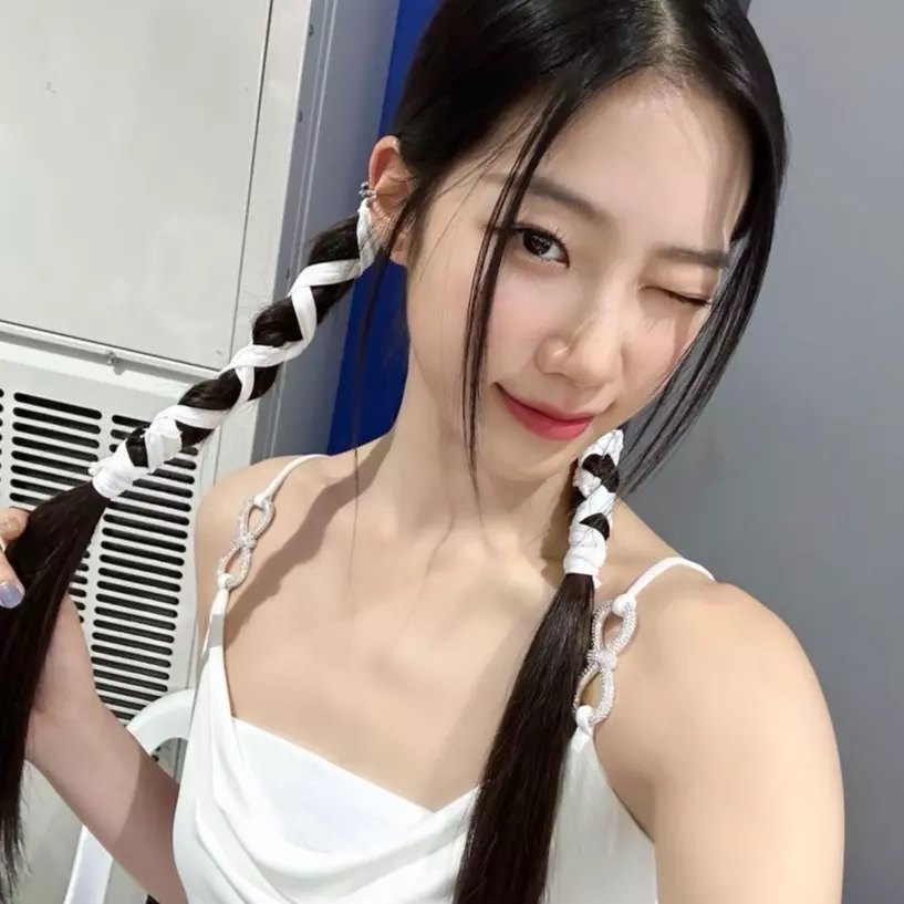 Kang Hyerin