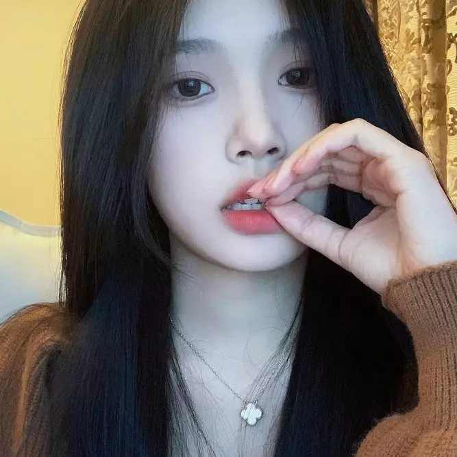 Gisella anatasya