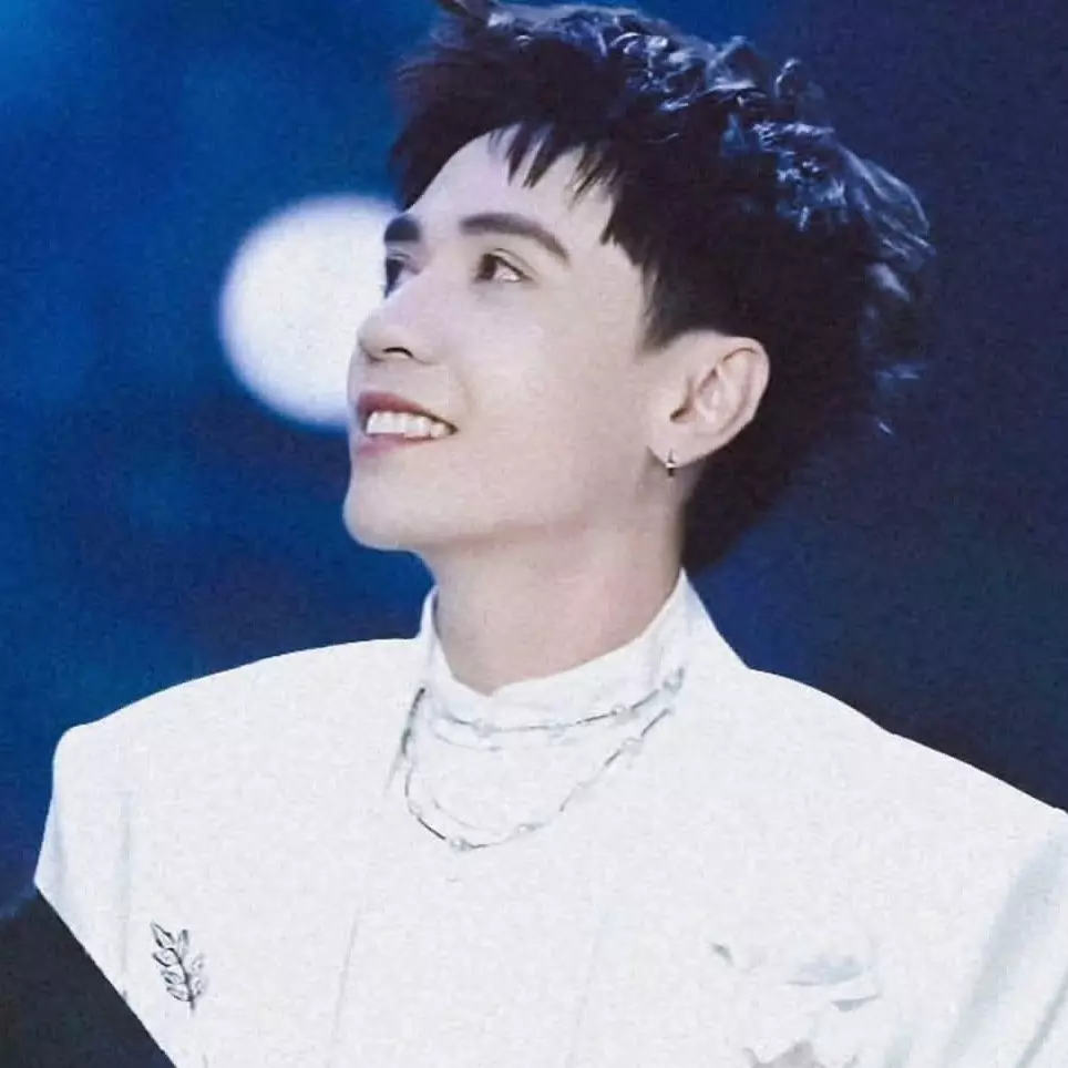 Lê Quang Hùng 