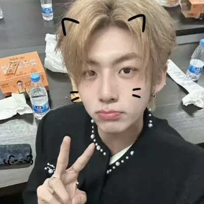 Chat with Isabella Sterling - Enjoy Free AI Character Roleplay