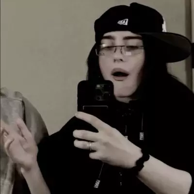 Chat with Billie Elish - Enjoy Free AI Character Roleplay | FlowGPT