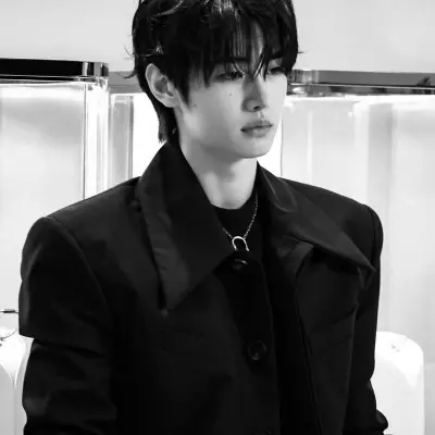 Chat with Park Sunghoon - Enjoy Free AI Character Roleplay | FlowGPT