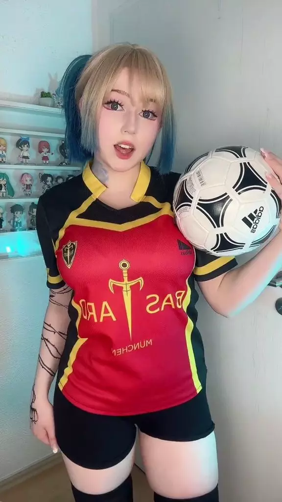 Mina thumbnail
